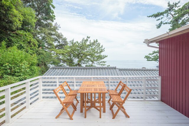 KAWAZU BEACH HOUSE BLUE MOON