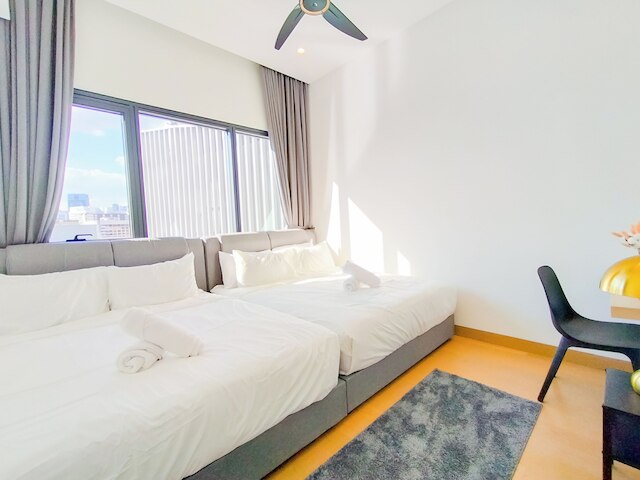 ルーセンティア レジデンス バイ マンハッタン グループ