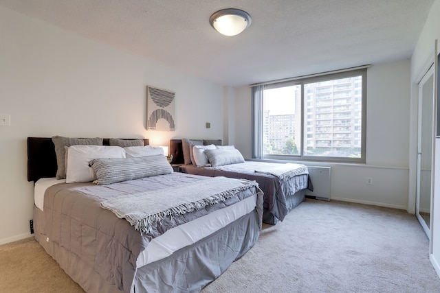 クリスタルシティ コンド ウィズ トップ アメニティーズ