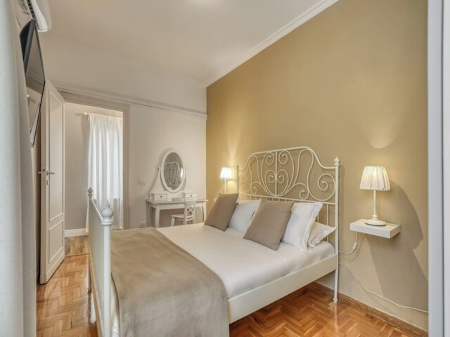 アトホーム ペントハウス フラッティーナ