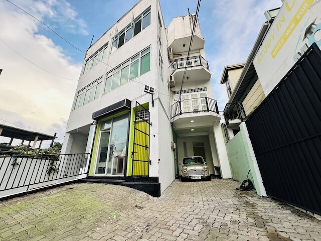 MCS ホリデー アパートメンツ