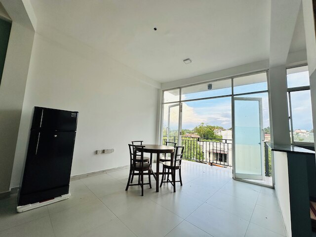 MCS ホリデー アパートメンツ