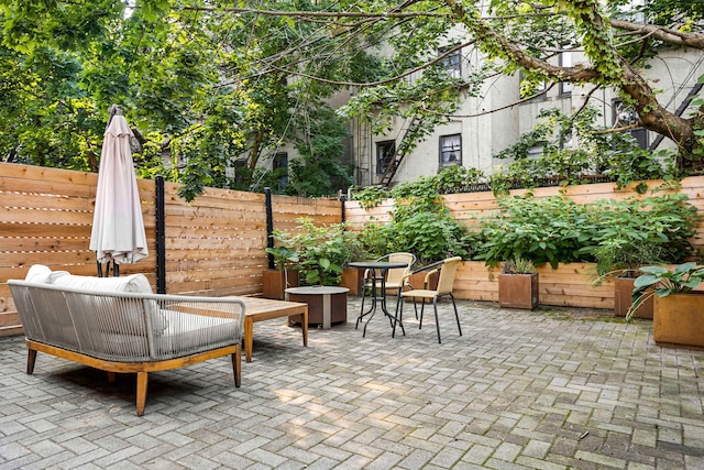 ベインブリッジ バイ ローブ デュプレックス ウィズ デッキ バックヤード