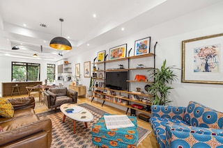 ベインブリッジ バイ ローブ デュプレックス ウィズ デッキ バックヤード