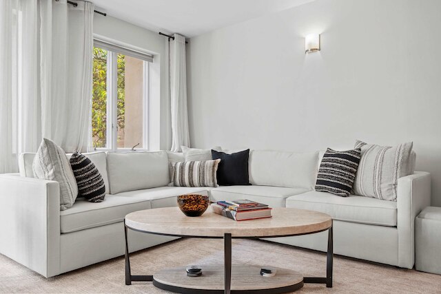 プリンス バイ ローブ トラベル 2ベッドルーム ソーホー コンド ウィズ テラス