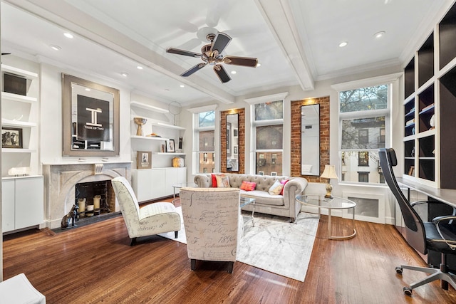 グラマシー マナー トリプレックス ウィズ プライベート デッキ ガーデン