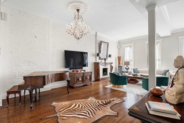 グラマシー マナー トリプレックス ウィズ プライベート デッキ ガーデン