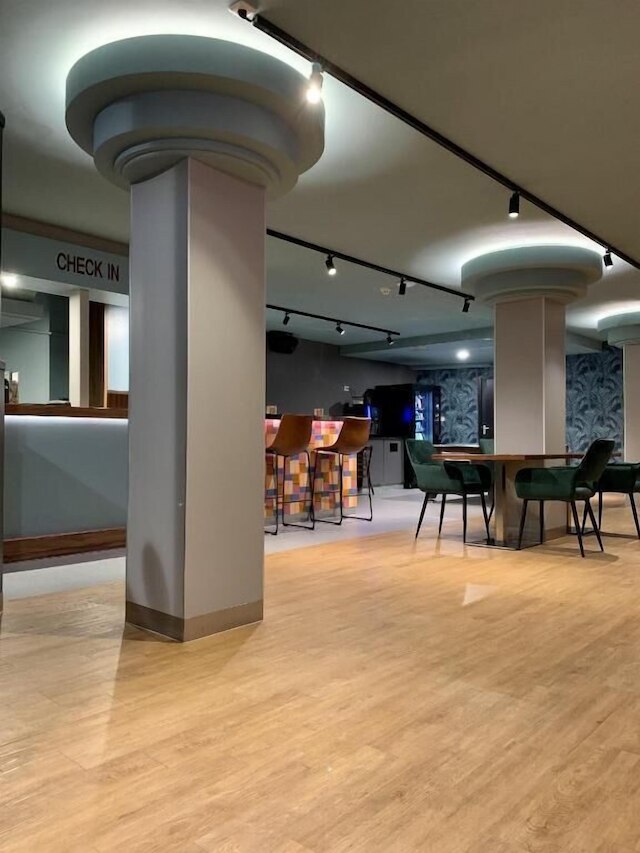 ホステル ザ グローブ