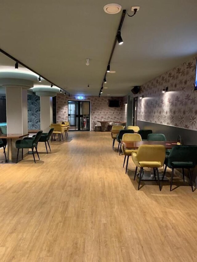 ホステル ザ グローブ