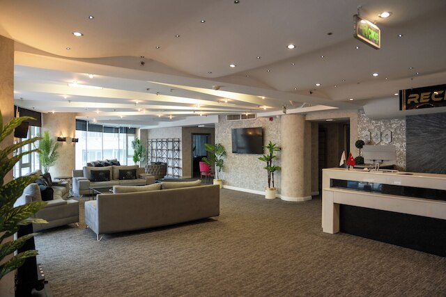 サファリ ホテル