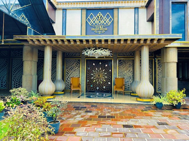 ユキ グランド ホテル