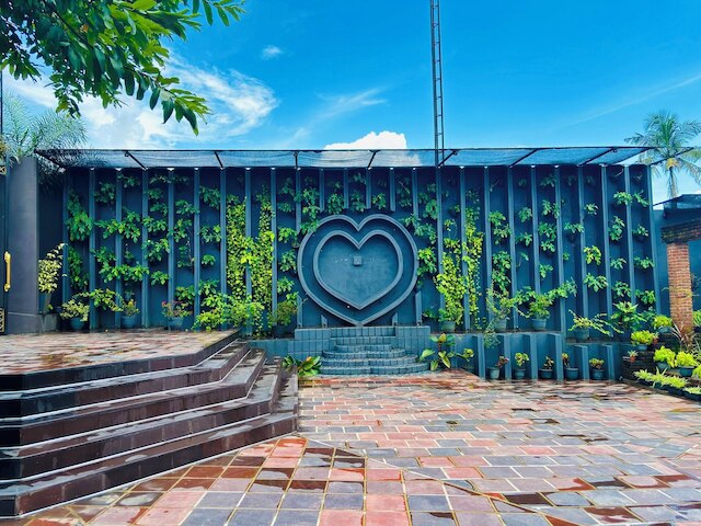 ユキ グランド ホテル