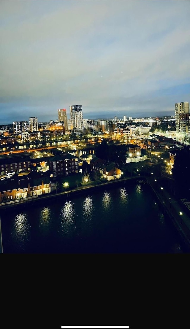 サルフォード セレニティ アパートメント ニア クリッパーズ キー