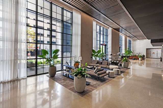 ダウンタウン スタジオ ウィズ シティ ビューズ