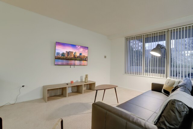 モダン アパートメント ニア エアポート イン クリスタルシティ