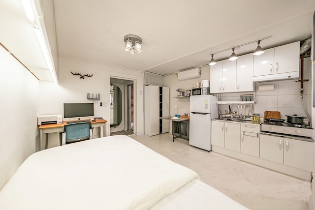 JT Tailored Service STUDIO by Hyehwa STN