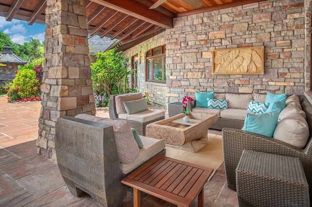 アニニ ビスタ ドライブ エステート