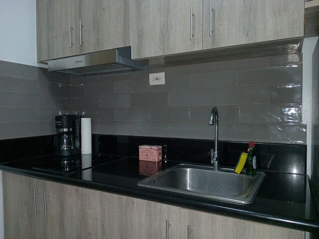 コンド ネクスト ドア