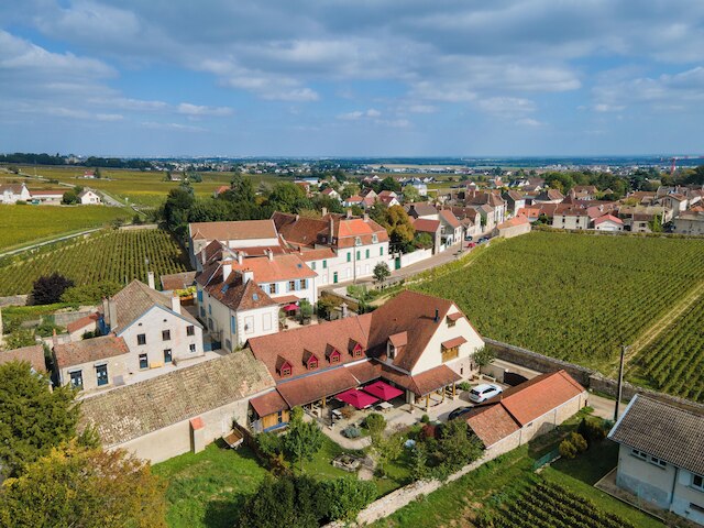 オテル レ ドゥ シェーヴル ジュヴレ シャンベルタン