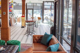 11th アベニュー ホステル