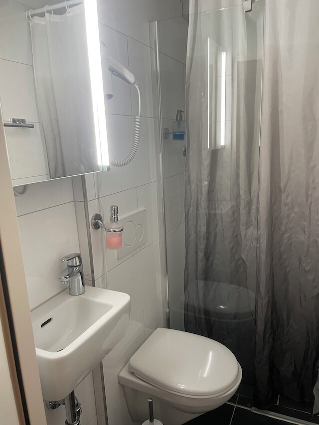 アニタ ホステル