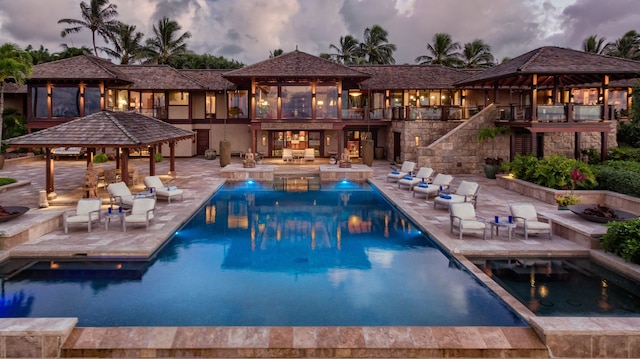 ハレ エ カイ イン キラウエア