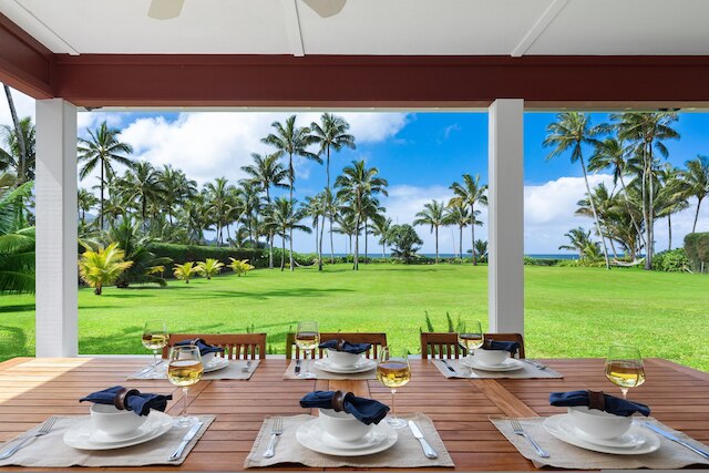 ザ レッド ハウス イン ハナレイ