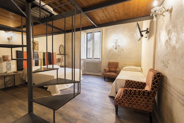 トーレ ベンチ バイ MMega