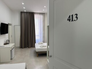 エンジョイ ルームズ ナポリ