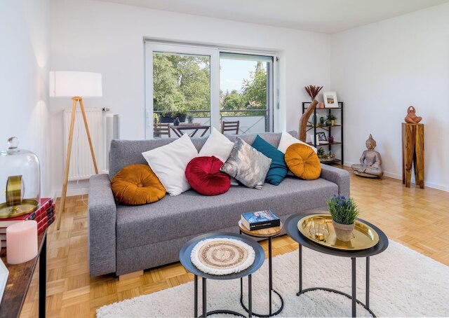 2OG L- 70m2 2-ツィマー ヴォーヌング