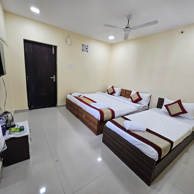 GT エンパイア ホテル - ニア SRM ユニバーシティ