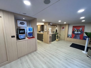 Cat Tail Pocket Inn ximen