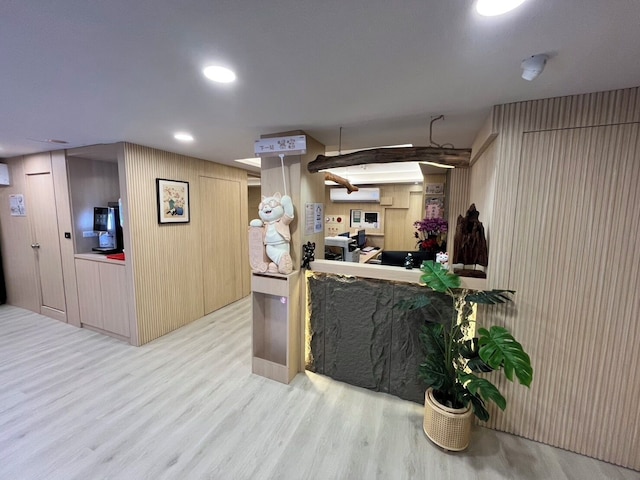 Cat Tail Pocket Inn ximen