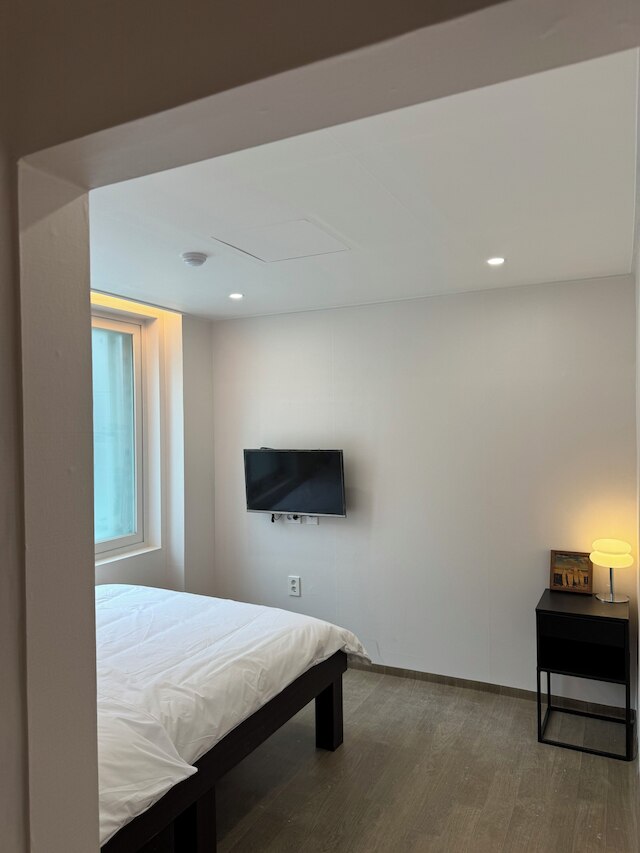 Crashin Yongsan Guesthouse