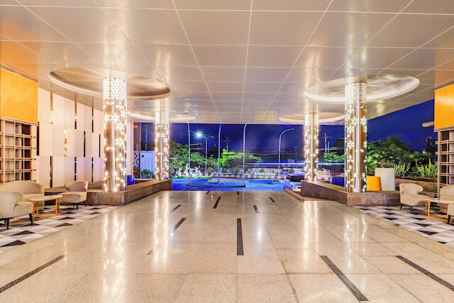 サンデー ホテル アルシカ サンセット ロード