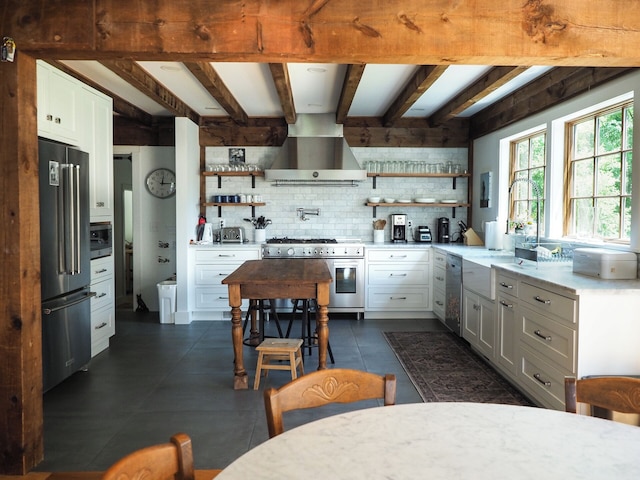 チャーミング 6 ベッドルーム カントリーサイド ステイ