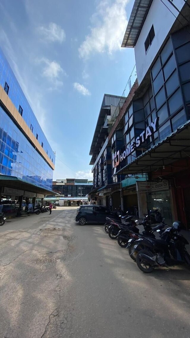 CJ ホームステイ