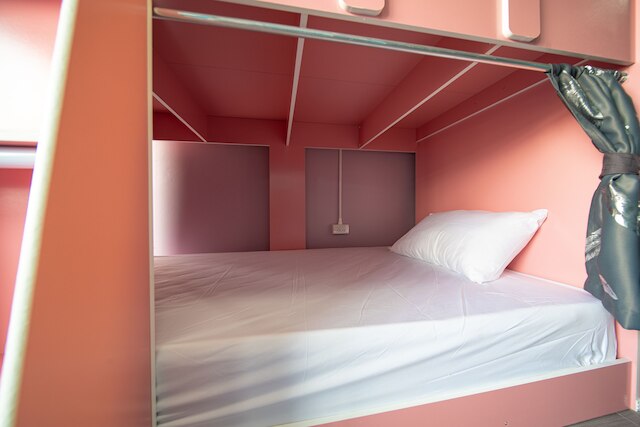 アーバンネスト ホステル