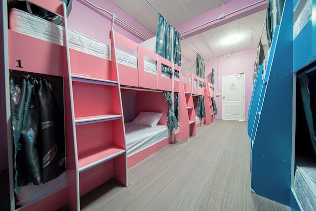 アーバンネスト ホステル