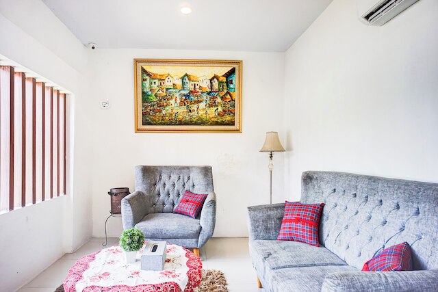 ホテル O メダン シティ ニア サン プラザ フォーマリー レジデンス アヌグラ