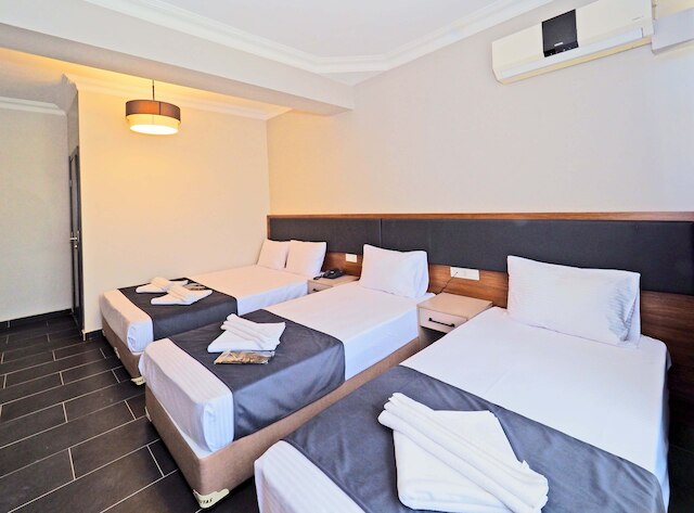 ダイヤモンド ホテル オールドシティ