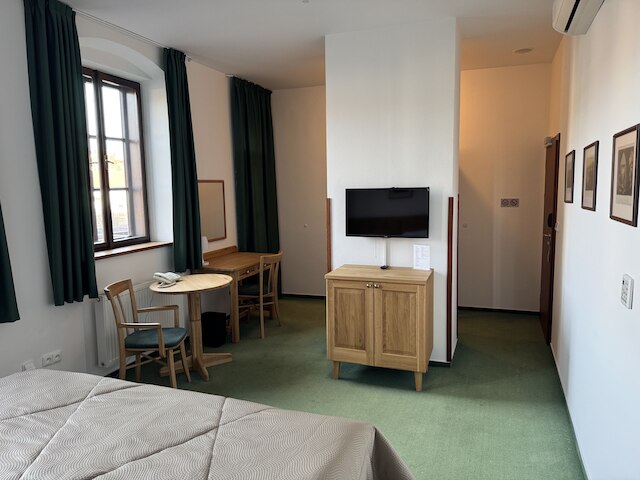 LH ホテル ムリーン オールドタウン