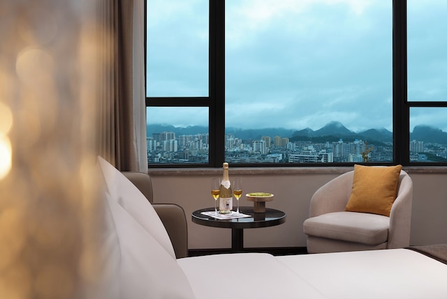 Jinjiang Metropolo Hotel Guilin Elephant Trunk Hill Two Rivers and Four Lakes