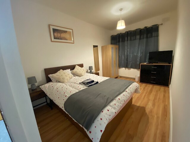 スタニング 4ベッドルームズ フラット