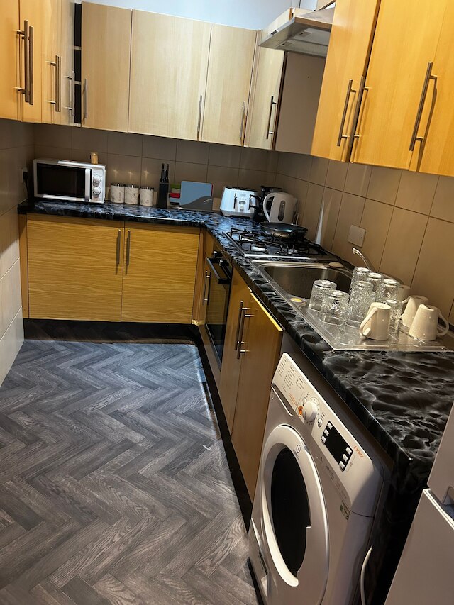 スタニング 4ベッドルームズ フラット