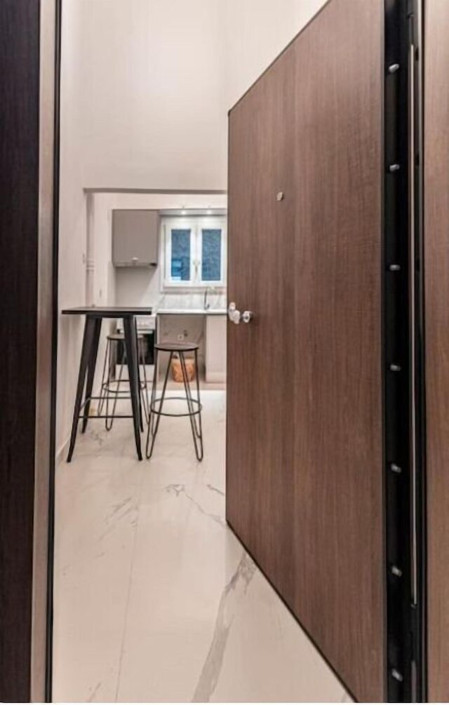 アテネ ダウンタウン メトロ