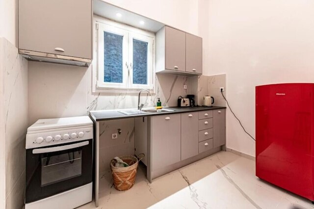 アテネ ダウンタウン メトロ