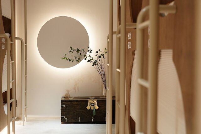 D.A.L Premium Capsule Hotel