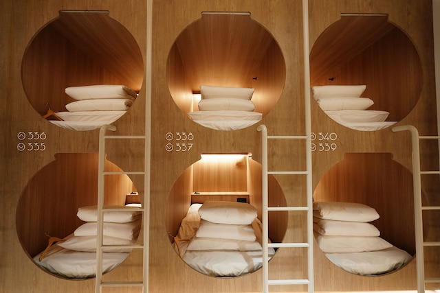 D.A.L Premium Capsule Hotel