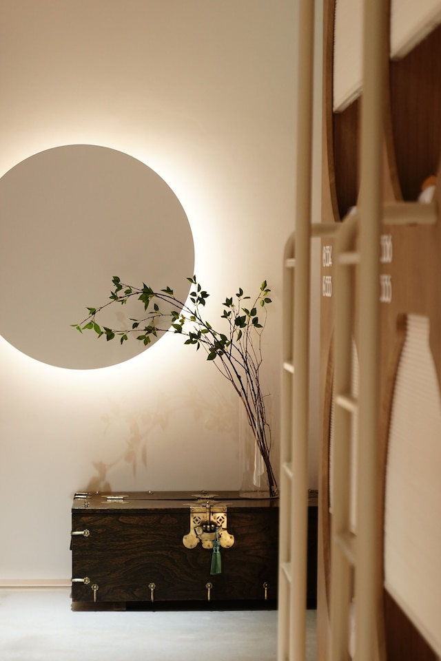 D.A.L Premium Capsule Hotel